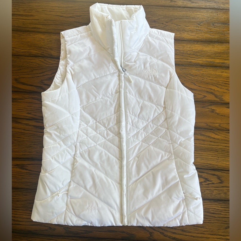 The North Face insulated white vest (like new)